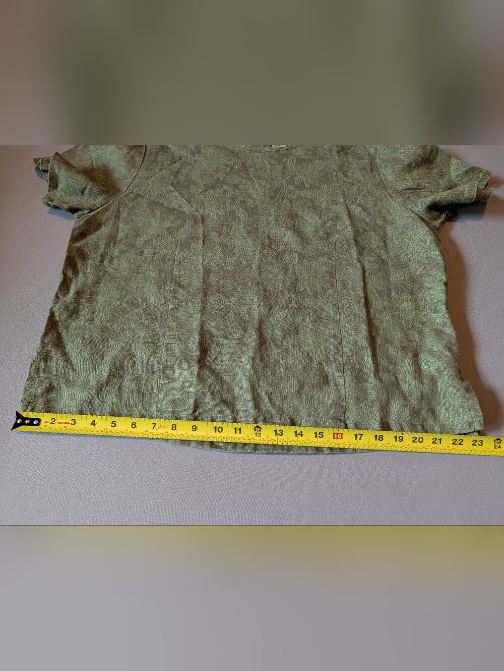 L.L. Bean 100% Linen Light Green Floral Short Sleeve Top - Picture 6 of 7